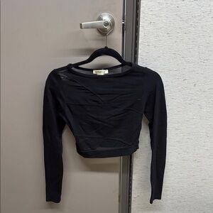 Arden B Black Fitted Long Sleeve Crop Blouse